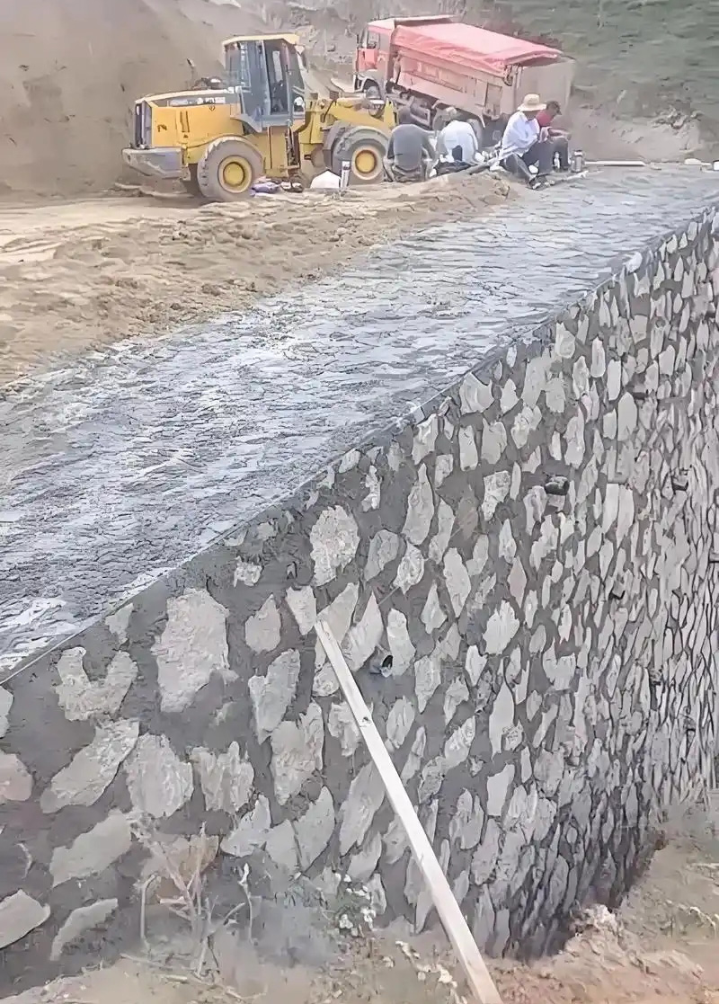 鹤壁淇县边坡加固
